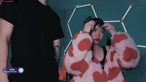 Lunita  online show from March 7, 2025, 3:08 am