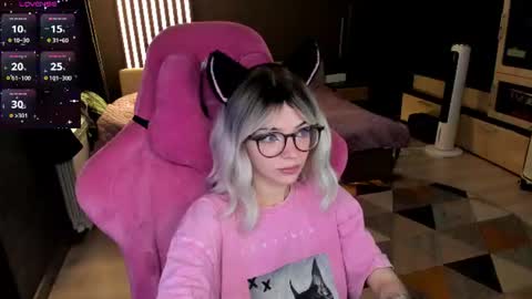 Snapshot of _black_fox__ chatting on July 29, 2026, 10:52 pm Olivia Subscribe to my Fansly - online show from July 29, 2026, 10:52 pm