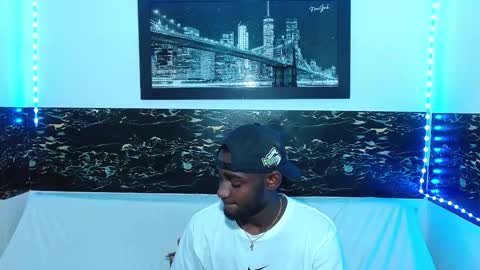 Andrew online show from September 28, 2025, 3:34 am