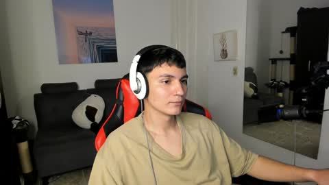 B L A K E online show from December 17, 2024, 7:07 am