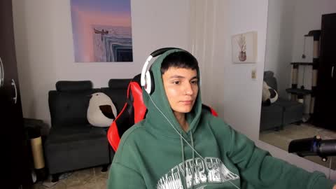 B L A K E online show from December 19, 2024, 6:12 am