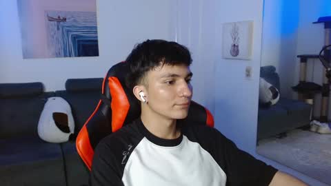 B L A K E online show from February 25, 2025, 7:09 am