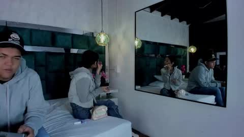 Snapshot of _bonnyandclyde chatting on March 2, 2026, 11:28 am _bonnyandclyde online show from March 2, 2026, 11:28 am