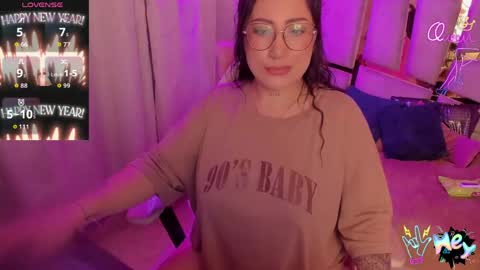 Angie  Independent model online show from April 15, 2026, 6:42 am