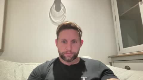 Snapshot of _british_hung_ chatting on September 18, 2025, 12:51 pm UK BigThick Cock online show from September 18, 2025, 12:51 pm