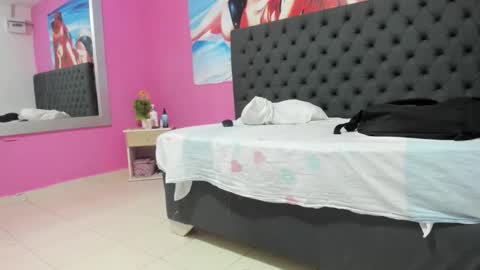  candy jade  online show from January 11, 2026, 12:21 pm