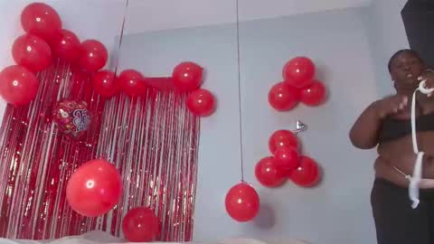 Caro. online show from February 12, 2026, 7:53 pm