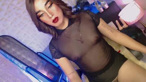 Snapshot of _caroline69 chatting on February 24, 2025, 4:49 am Caroline online show from February 24, 2025, 4:49 am