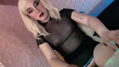 Snapshot of _caroline69 chatting on March 11, 2025, 6:00 am Caroline online show from March 11, 2025, 6:00 am