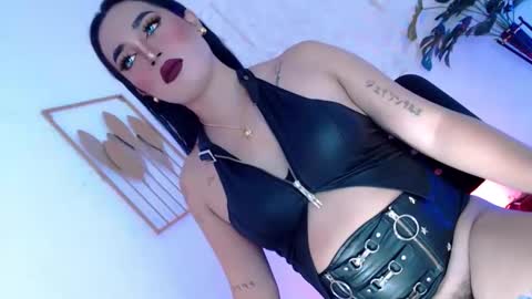 Snapshot of _caroline69 chatting on October 2, 2025, 6:31 am Caroline online show from October 2, 2025, 6:31 am