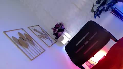 Snapshot of _caroline69 chatting on October 8, 2025, 10:18 pm Caroline online show from October 8, 2025, 10:18 pm