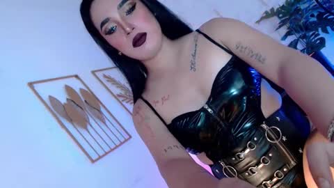 Snapshot of _caroline69 chatting on October 14, 2025, 6:03 am Caroline online show from October 14, 2025, 6:03 am