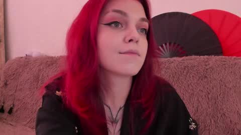 Caroline online show from April 12, 2026, 11:48 am