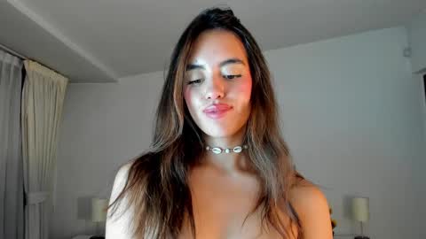 Snapshot of _charlotte_evans_2 chatting on February 14, 2025, 1:34 am Charlote online show from February 14, 2025, 1:34 am