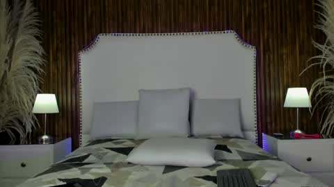 Snapshot of _cherry_fox chatting on June 5, 2026, 11:49 am _cherry_fox online show from June 5, 2026, 11:49 am