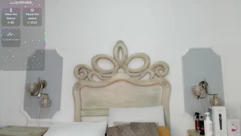 Chloe  online show from March 21, 2026, 11:37 am