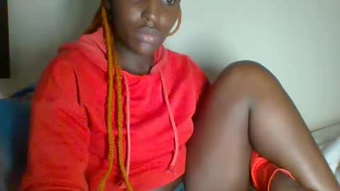 Snapshot of _clara01 chatting on January 13, 2025, 1:39 pm clara online show from January 13, 2025, 1:39 pm