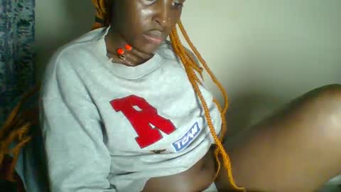 Snapshot of _clara01 chatting on January 15, 2025, 12:36 pm clara online show from January 15, 2025, 12:36 pm