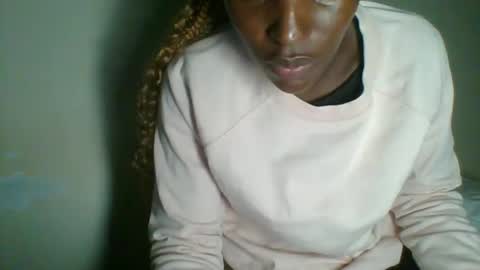 Snapshot of _clara01 chatting on January 28, 2025, 3:25 pm clara online show from January 28, 2025, 3:25 pm