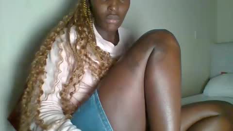 Snapshot of _clara01 chatting on January 29, 2025, 12:13 pm clara online show from January 29, 2025, 12:13 pm