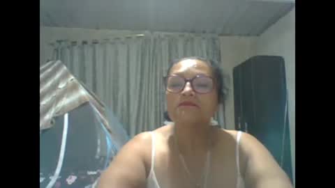 _cristal09 online show from October 19, 2025, 2:56 am