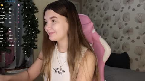 _cute_ice online show from December 30, 2024, 4:20 am