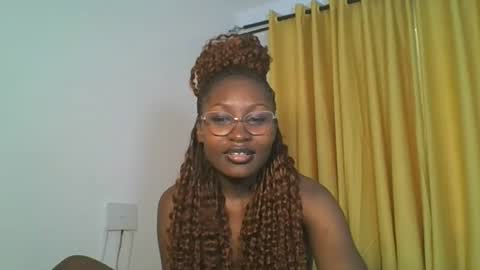 Snapshot of _cutestephanie chatting on November 1, 2025, 12:07 pm STEPH online show from November 1, 2025, 12:07 pm