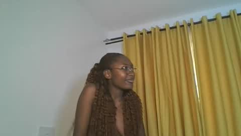 Snapshot of _cutestephanie chatting on November 12, 2025, 12:49 pm STEPH online show from November 12, 2025, 12:49 pm