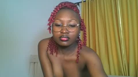 Snapshot of _cutestephanie chatting on November 25, 2025, 11:32 am STEPH online show from November 25, 2025, 11:32 am