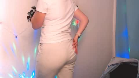 _cutie_and_shy_ online show from May 6, 2026, 6:41 am