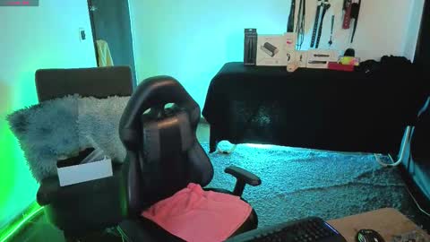 delacruz online show from March 18, 2026, 1:36 pm