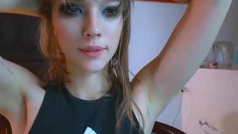 DemiDee online show from December 13, 2024, 5:43 pm