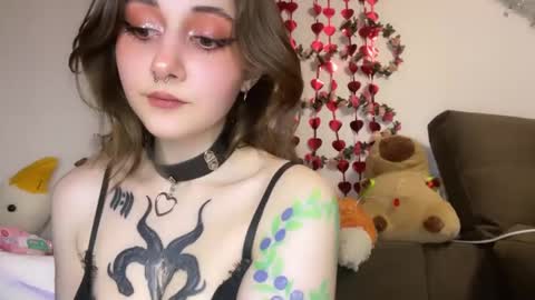 Snapshot of _devilbaby chatting on March 7, 2025, 4:44 pm Kate online show from March 7, 2025, 4:44 pm