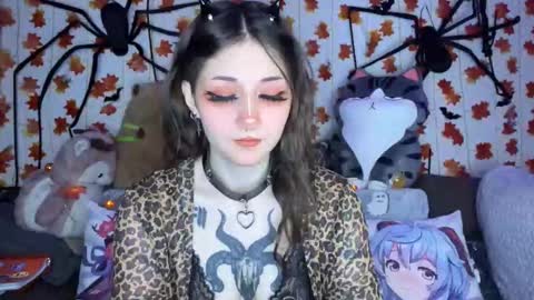Snapshot of _devilbaby chatting on September 26, 2025, 7:40 pm Kate online show from September 26, 2025, 7:40 pm