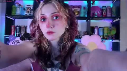 Snapshot of _devilbaby chatting on June 18, 2026, 6:12 pm Kate online show from June 18, 2026, 6:12 pm