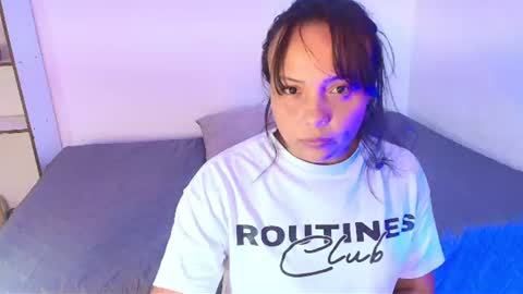Snapshot of _eilish chatting on July 22, 2026, 10:12 pm _eilish online show from July 22, 2026, 10:12 pm