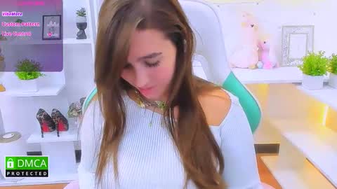 Snapshot of _eliizabeth__ chatting on September 18, 2025, 9:39 pm Lizzy  online show from September 18, 2025, 9:39 pm
