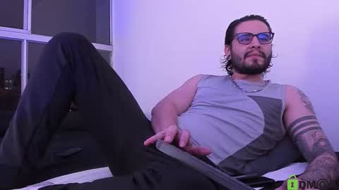 Snapshot of _elon_coxx_ chatting on October 31, 2025, 1:28 am - online show from October 31, 2025, 1:28 am