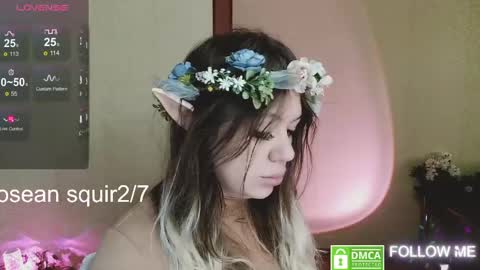 Snapshot of _elven_dreams__ chatting on May 26, 2026, 8:21 am chloue and Gretta online show from May 26, 2026, 8:21 am