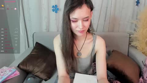 _emily__strike_ online show from December 24, 2024, 1:06 pm