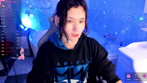 _emily__strike_ online show from October 6, 2025, 10:02 am