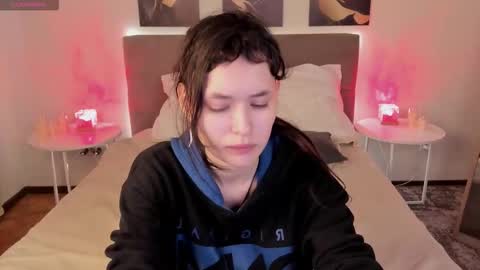 _emily__strike_ online show from October 16, 2025, 10:05 am