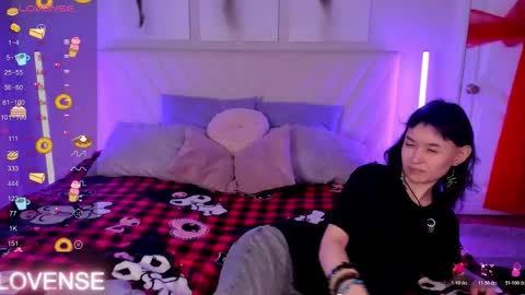 _emily__strike_ online show from February 6, 2026, 10:40 am