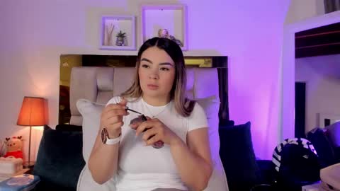 Isabella online show from February 23, 2026, 12:02 pm