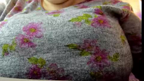 Emily  online show from October 29, 2025, 11:23 am