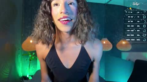 Snapshot of _emmaruiz chatting on February 1, 2026, 7:29 am Emma online show from February 1, 2026, 7:29 am