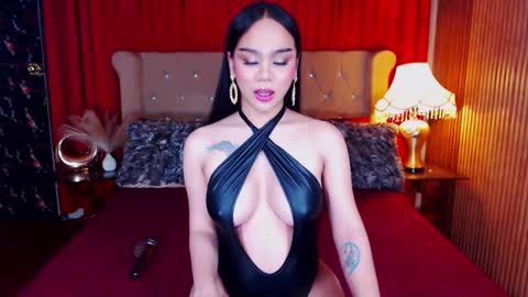 _empressvalerie_ online show from October 24, 2025, 9:38 am