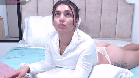 Snapshot of _ericavanderhill_ chatting on February 23, 2025, 1:13 am  Erica Vanderhill  online show from February 23, 2025, 1:13 am