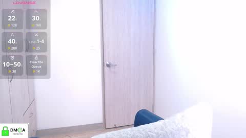  Erica Vanderhill  online show from November 8, 2025, 8:29 pm