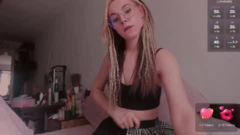 Eva online show from April 14, 2026, 8:53 am